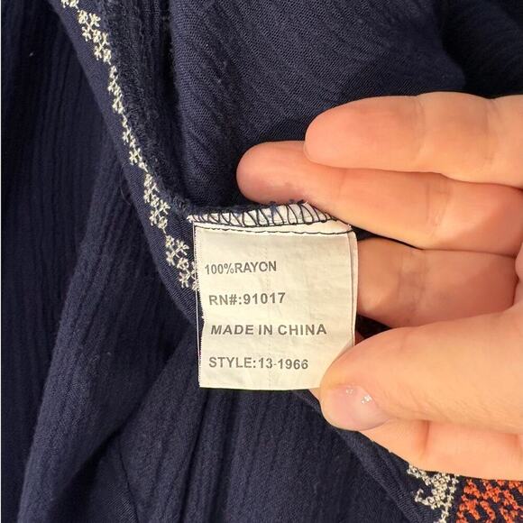 Solitaire 1X Navy Blue Peasant Style Top With Emrboidery - Picture 5 of 7